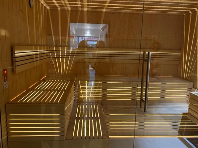 Olymp 114 I 120 Z Basenem, Sauna I Jacuzzi W Cenie Kolberg Exterior foto